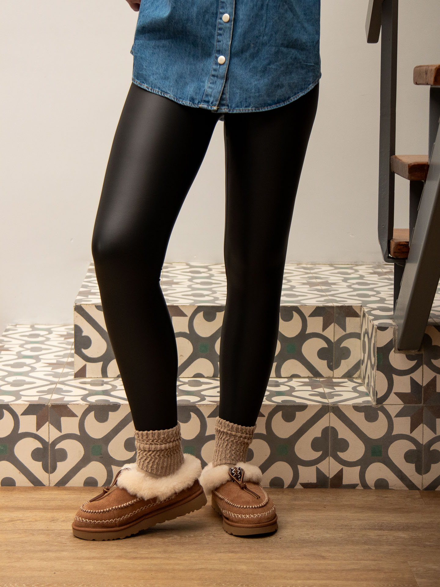 Image illustrative de l'article "Legging simili LILLE"