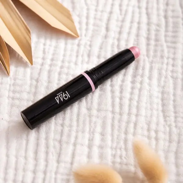 Image illustrative de l'article "Ombre stick Opale Rose"