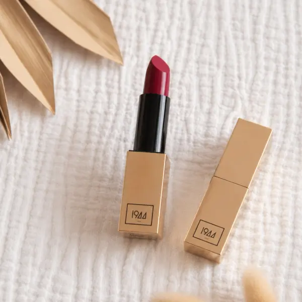 Image illustrative de l'article "ROUGE SATINE OLIVIA"