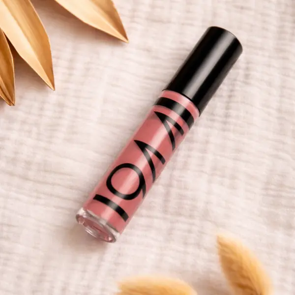 Image illustrative de l'article "GLOSS BRILLANT ULTRA LENA"