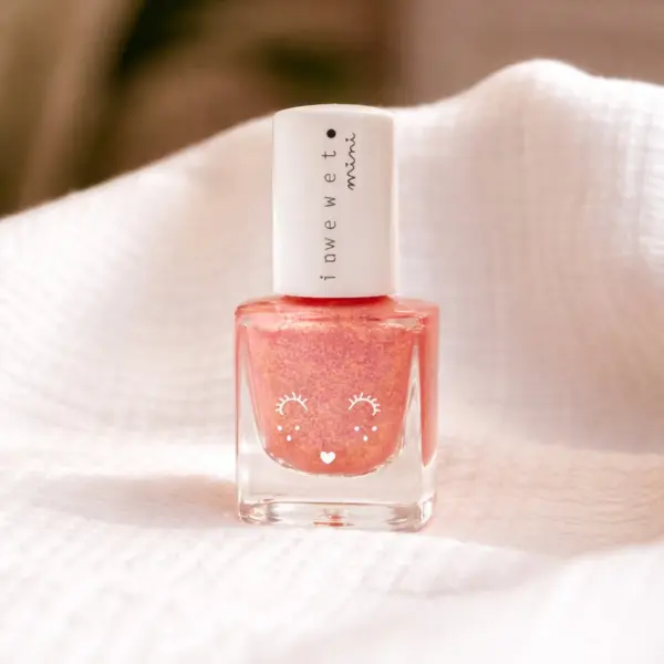 Image illustrative de l'article "VERNIS ROSE"