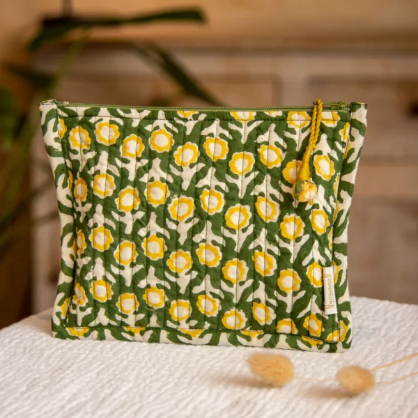 Image illustrative de l'article "Petite pochette ISHA green"