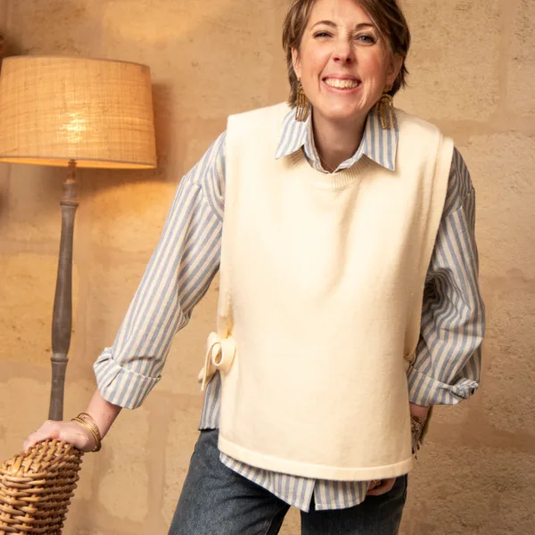 Image illustrative de l'article "Pull beige ROMY"