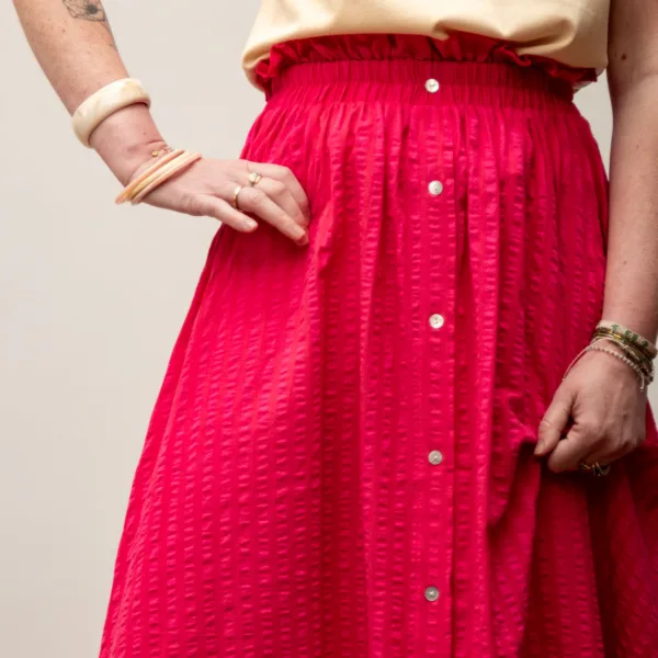 Image illustrative de l'article "Jupe fuchsia FREESIA"