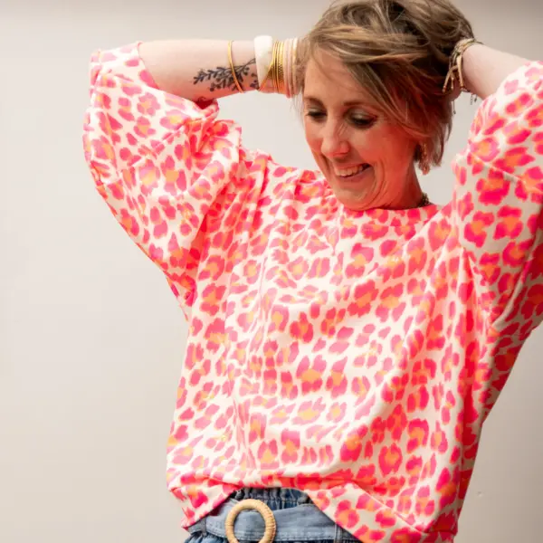 Image illustrative de l'article "Sweat Leo rose DIANE"