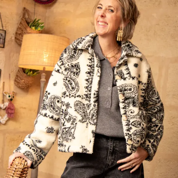 Image illustrative de l'article "Veste bandana MAYA"