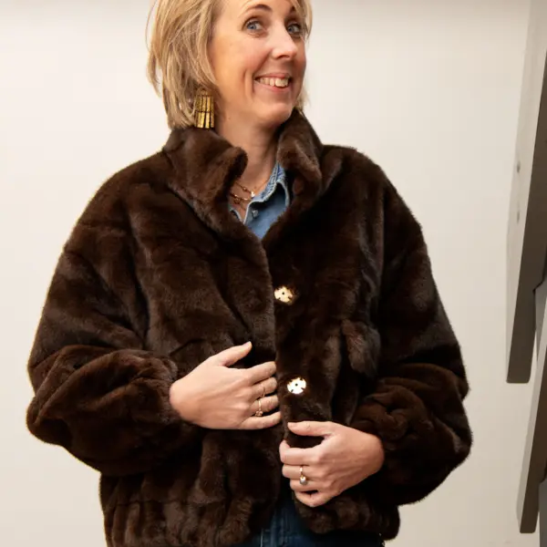 Image illustrative de l'article "Fourrure marron FLORENCE"