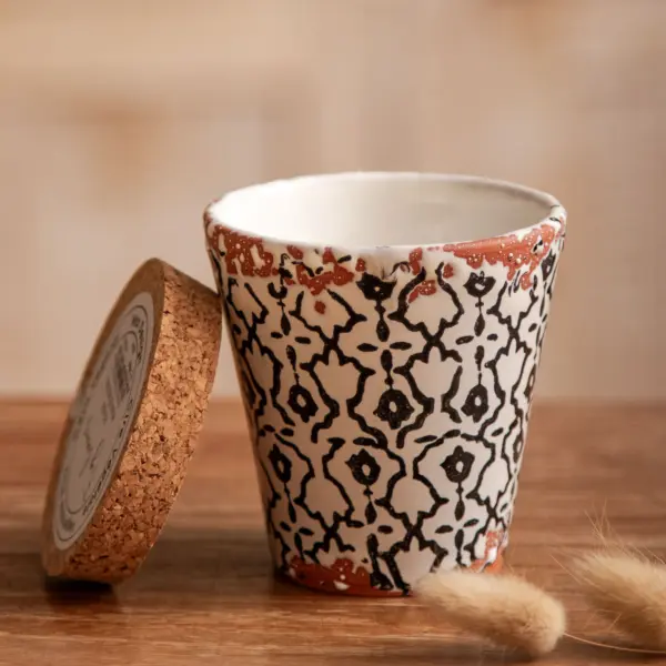 Image illustrative de l'article "Bougie 8.5cm Fig –  noire"