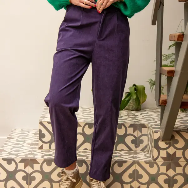 Image illustrative de l'article "Pantalon velours violet CALVI"