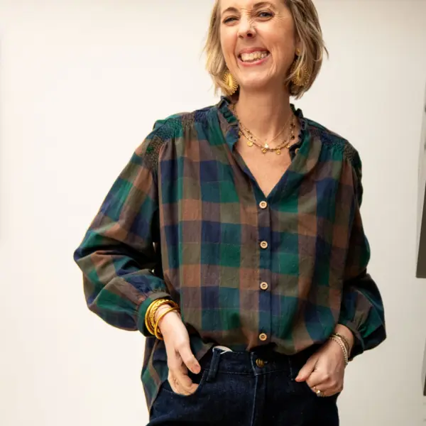 Image illustrative de l'article "Chemise couleur ANAELLE"