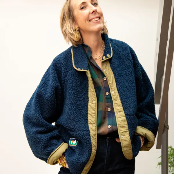 Image illustrative de l'article "Veste polaire bleu MAELY"