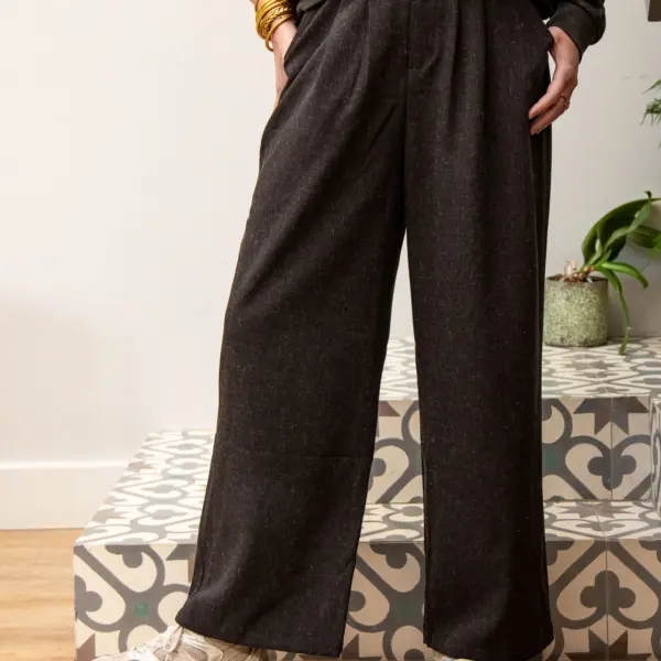 Image illustrative de l'article "Pantalon noir VIENNE"