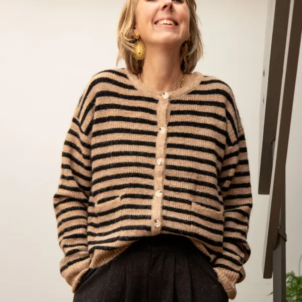 Image illustrative de l'article "Gilet rayé ORIANE"