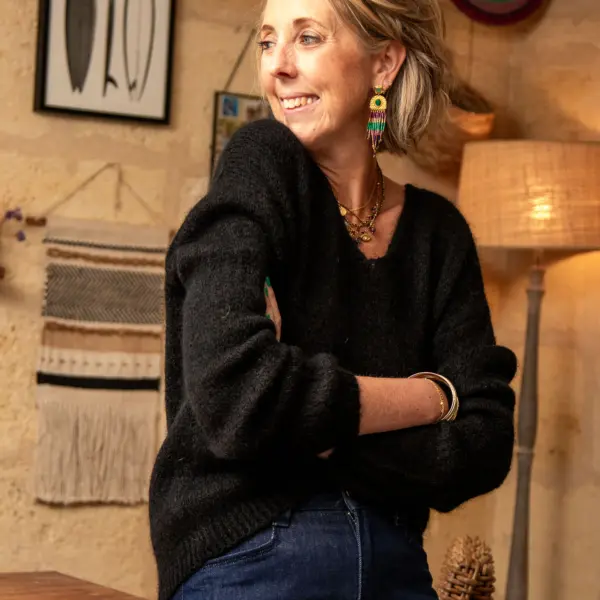 Image illustrative de l'article "Pull noir ADELINE"