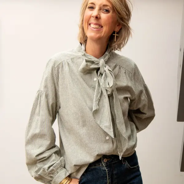 Image illustrative de l'article "Chemise rayure TINA"