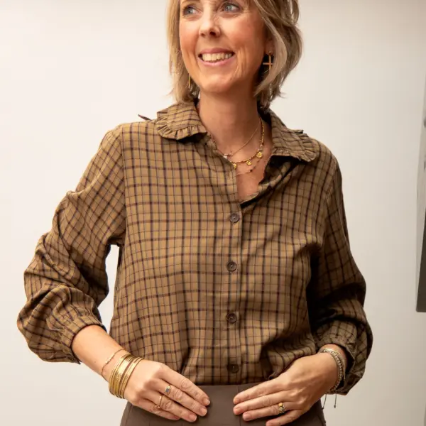 Image illustrative de l'article "Chemise carreaux ANGELIE"