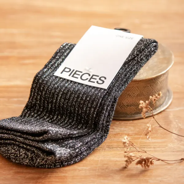Image illustrative de l'article "Chaussette stripe noire glitter SEBBY"