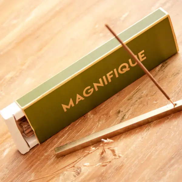 Image illustrative de l'article "Encens bâtonnets magnifique"