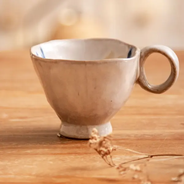 Image illustrative de l'article "Imogen tasse nature"