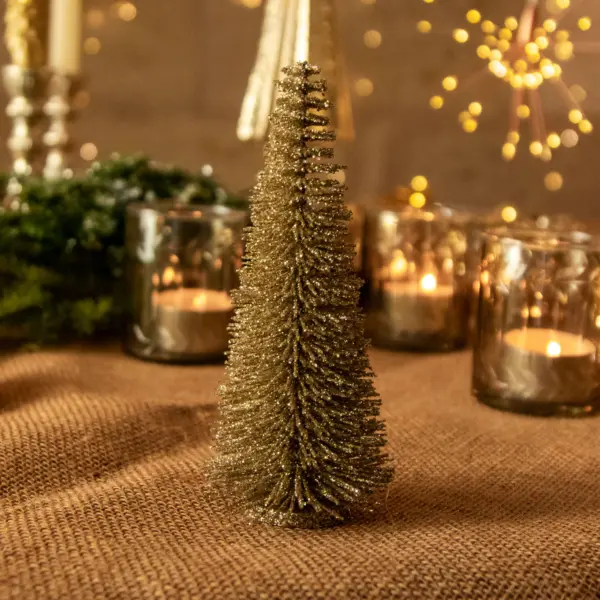 Image illustrative de l'article "Sapin noël doré S"