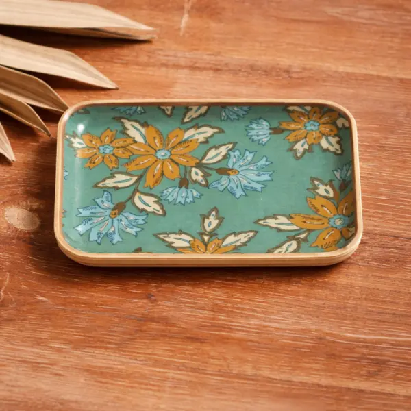 Image illustrative de l'article "petit plateau ARYA jade"