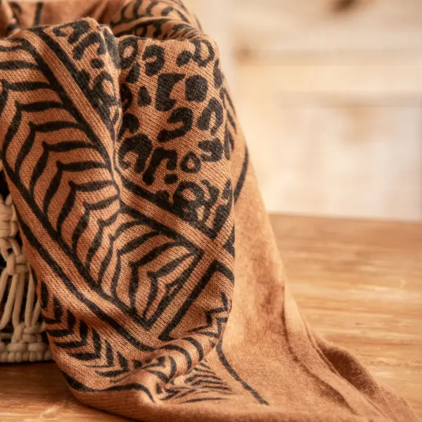 Image illustrative de l'article "Echarpe coconut leopard NOVIS"