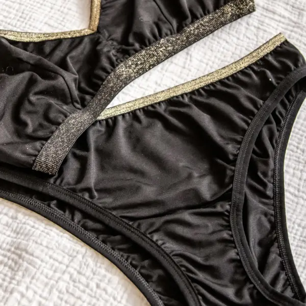 Image illustrative de l'article "Culotte lurex pirate black"