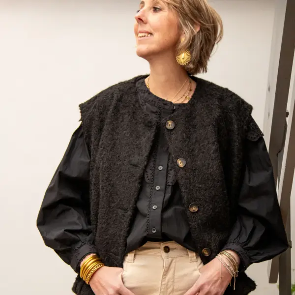 Image illustrative de l'article "Gilet sans manche EMA NOIR"