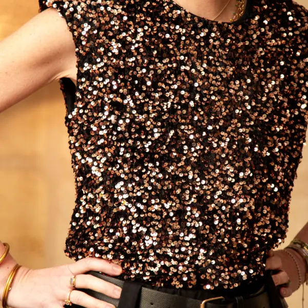 Image illustrative de l'article "Top sequin PAULA CHAMPAGNE"