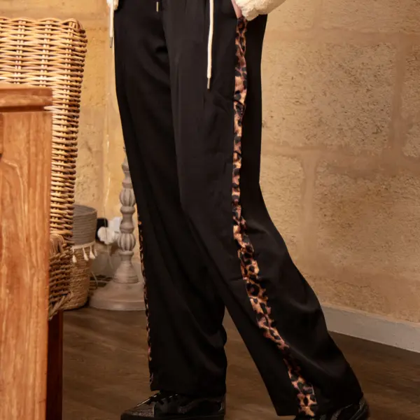 Image illustrative de l'article "Jogging noir Léo SPLIT"