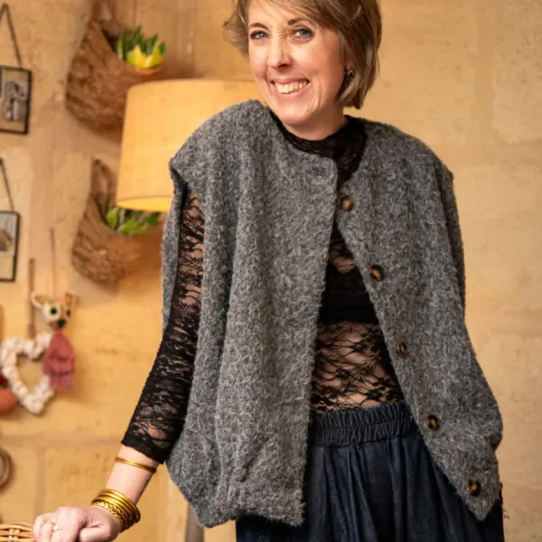 Image illustrative de l'article "Gilet sans manche EMA GRIS"