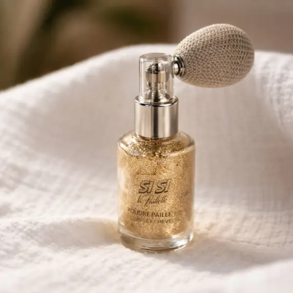 Image illustrative de l'article "Spray Poudre Pailletée – Dorée"