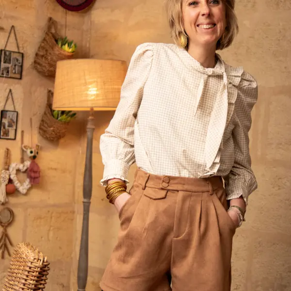 Image illustrative de l'article "Chemise ecru carreau LEONIE"