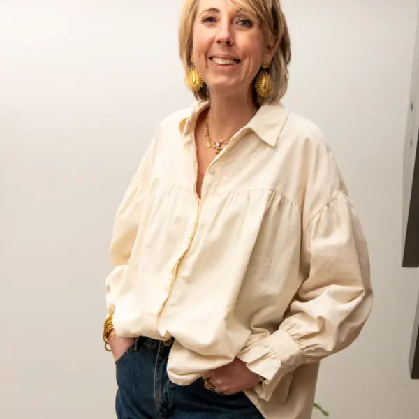 Image illustrative de l'article "Chemise velours creme ANNIE"