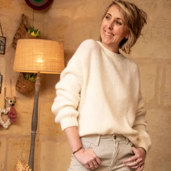 Image illustrative de l'article "Pull blanc ALEXIA"