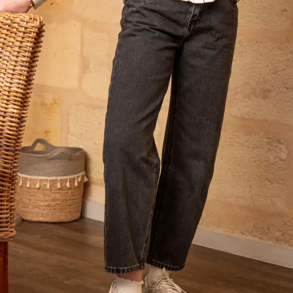 Image illustrative de l'article "Jean barel gris BALI"