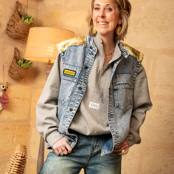 Image illustrative de l'article "Veste jean sequin TIA"