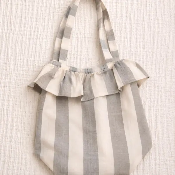 Image illustrative de l'article "Tote bag bleu/blanc"