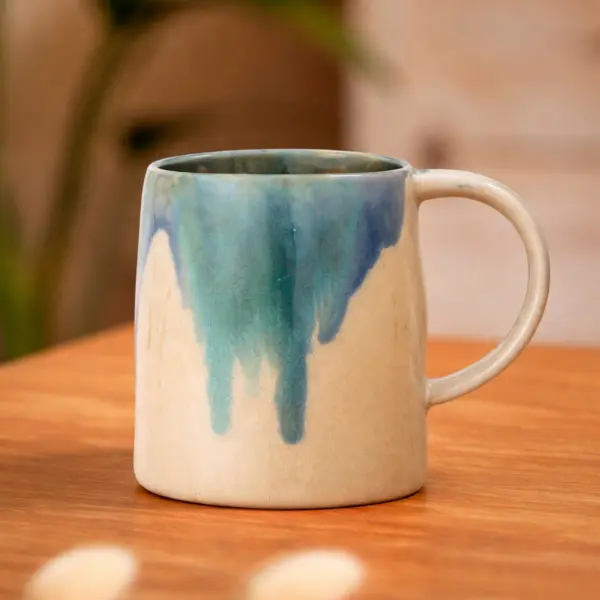 Image illustrative de l'article "Yori Mug, Bleu, Grès"