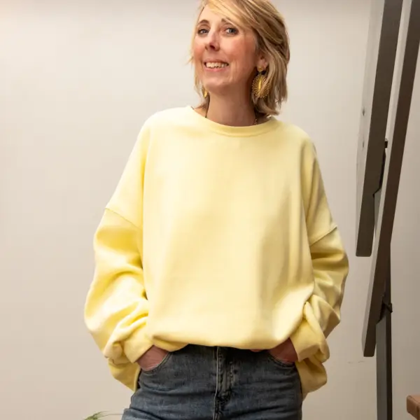 Image illustrative de l'article "Sweat ample jaune SIERA"