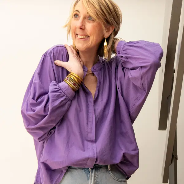 Image illustrative de l'article "Blouse violet HILDA"