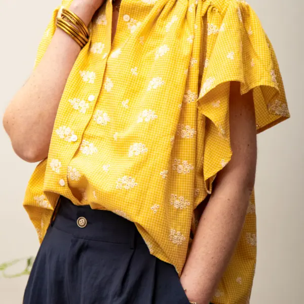 Image illustrative de l'article "Blouse jaune LUNA"