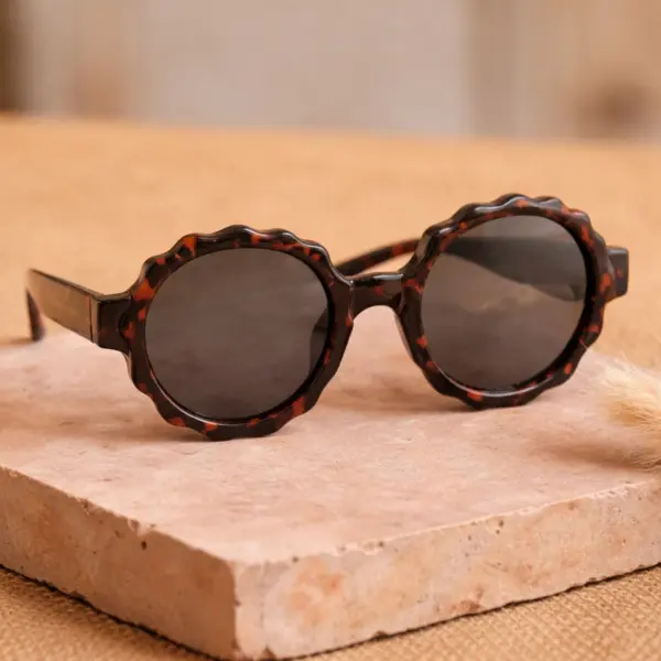 Image illustrative de l'article "Lunettes EMMA ECAILLE"