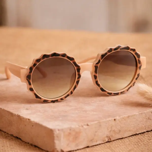 Image illustrative de l'article "Lunettes EMMA MARRON"