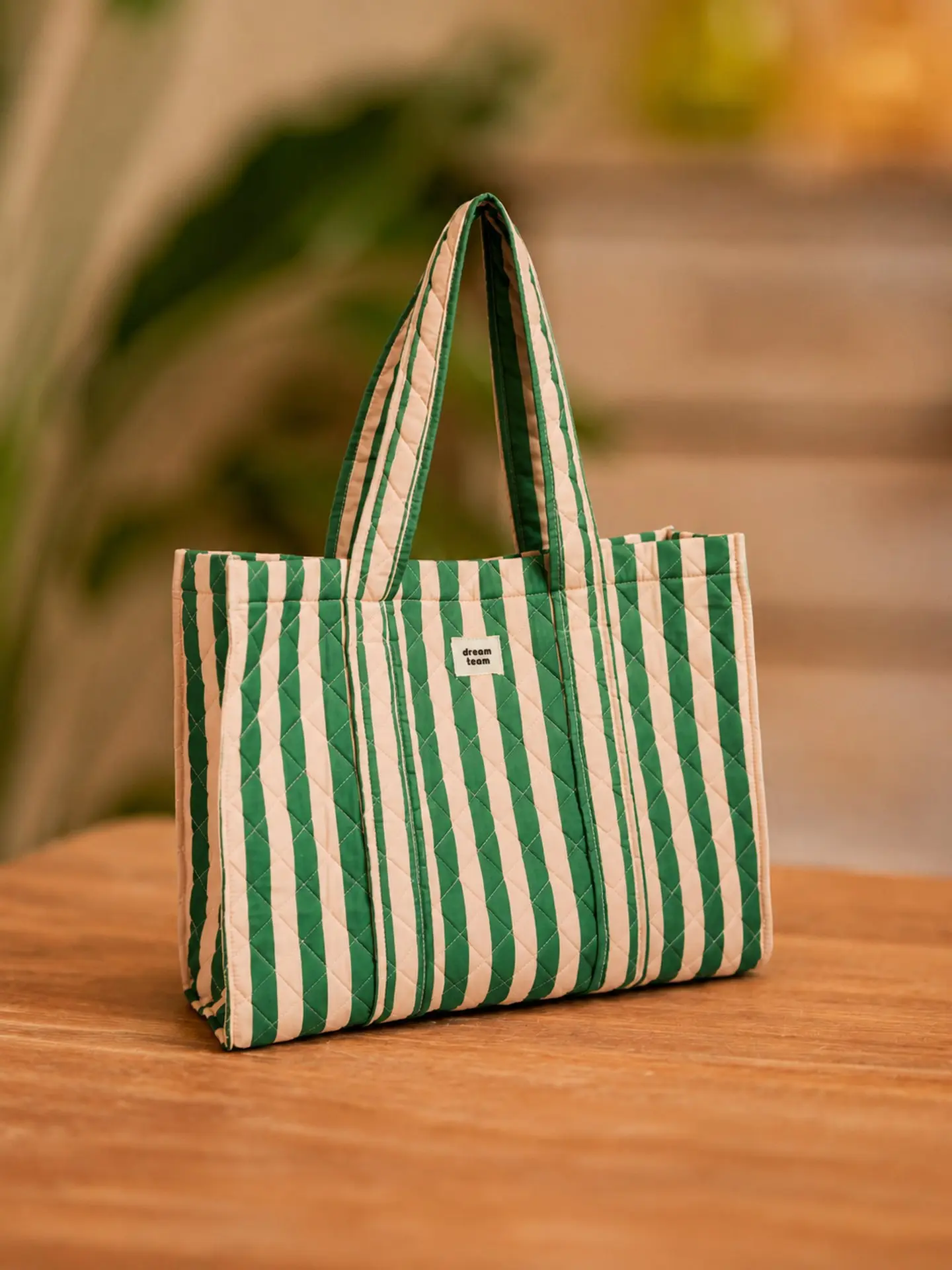 Sac shopper XL matelassé à rayures vert menthe et pêche BIANCA - PIECES— Mode de Biche