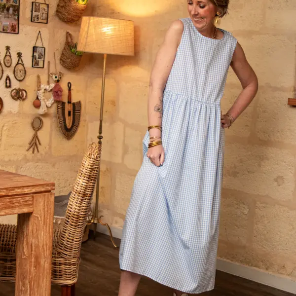 Image illustrative de l'article "Robe longue vichy bleu BIBBY – PIECES"