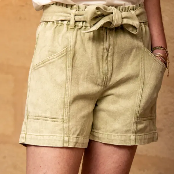 Image illustrative de l'article "Short en jean vert FREJUS"