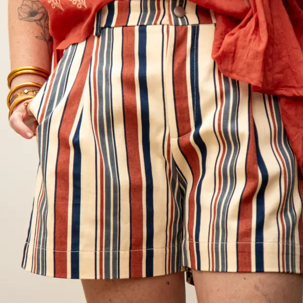 Image illustrative de l'article "Short rayé AUTRICHE"